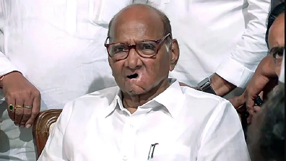 शरद पवार ने अजित पवार के कदम को बताया डकैती