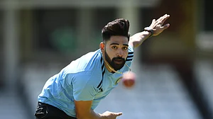 India vs West Indies: टीम इंडिया को बड़ा झटका, टेस्ट मैचों में धाकड़ प्रदर्शन करने वाला गेंदबाज वनडे सीरीज हुआ बाहर