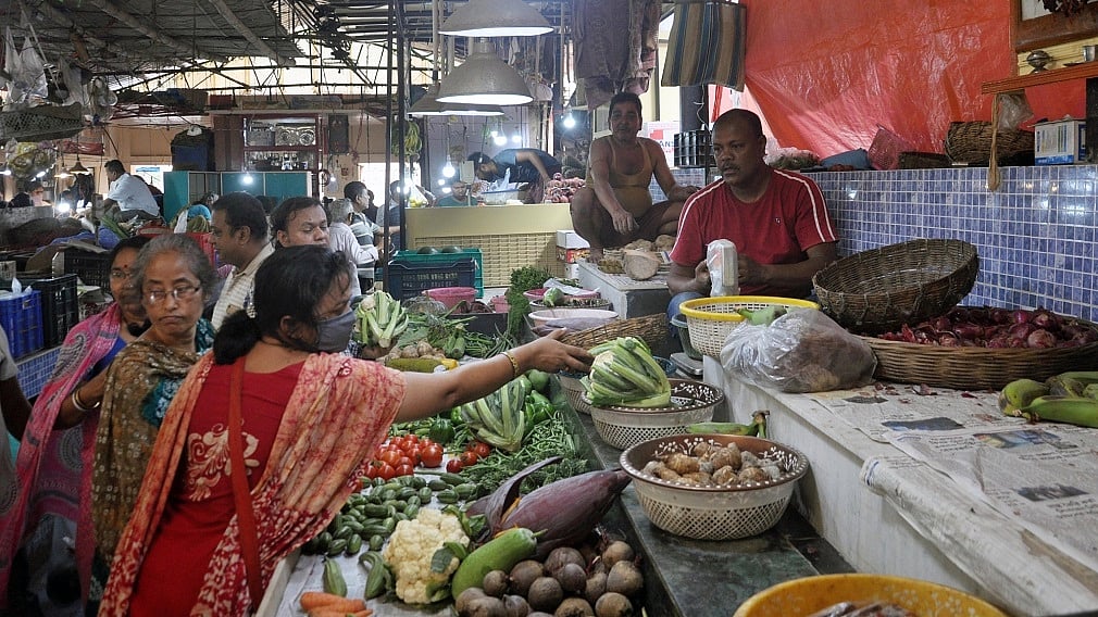 भारी बारिश ने सब्जियों के दाम में लगाई आग