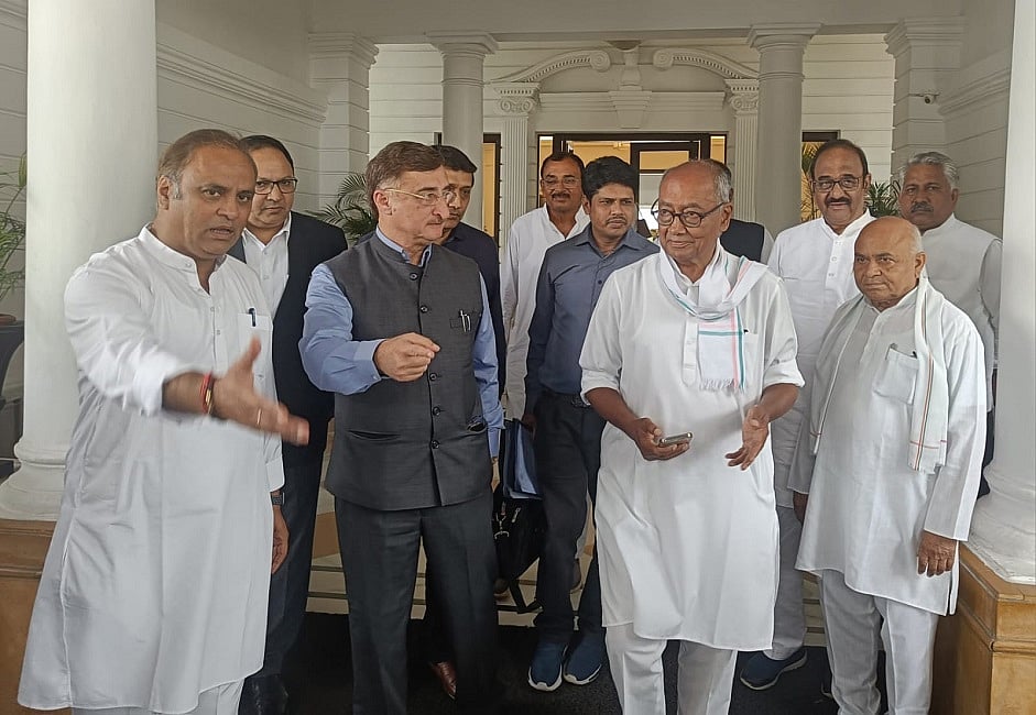 मध्य प्रदेशः पोषण आहार में 500 करोड़ का घोटाला! शिवराज के करीबी अधिकारी पर दाग,  कांग्रेस पहुंची लोकायुक्त के पास