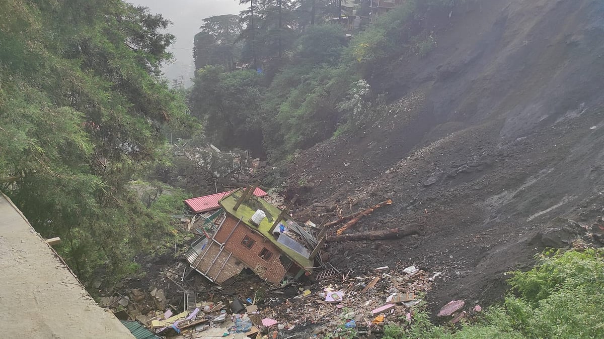 हिमाचल प्रदेश: पहाड़ों को सीधा काटने के बाद अब उन्हें अंदर से खोखला करने का खतरनाक प्रस्ताव