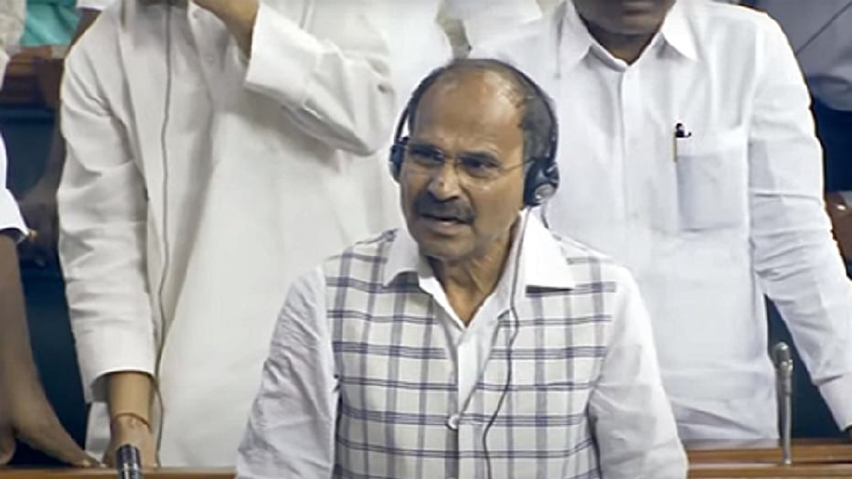 लोकसभा की विशेषाधिकार समिति ने अधीर रंजन का निलंबन खत्म करने की सिफारिश की