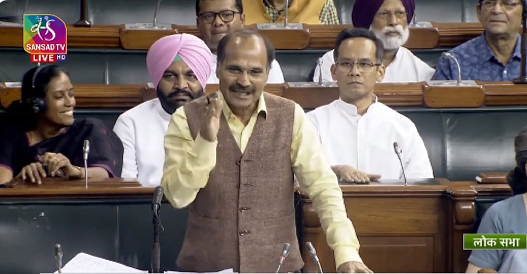 अब कांग्रेस नेता अधीर रंजन चौधरी को लोकसभा से किया गया सस्पेंड, पीएम पर विवादित टिप्पणी का आरोप लगाया