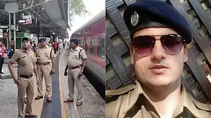 जयपुर-मुंबई एक्सप्रेस में 4 लोगों की हत्या करने वाले RPF जवान को किया गया बर्खास्त, 6 साल पहले भी लगे थे गंभीर आरोप
