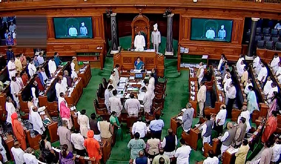 लोकसभा में पेश हुआ विवादित दिल्ली सेवा विधेयक, INDIA गठबंधन ने किया विरोध, राज्यसभा में सरकार की असल परीक्षा