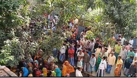 बिहार: कटिहार में ट्रिपल मर्डर से हड़कंप, अपराधियों ने मां सहित 2 बच्चों की गला रेतकर की हत्या, इलाके में दहशत