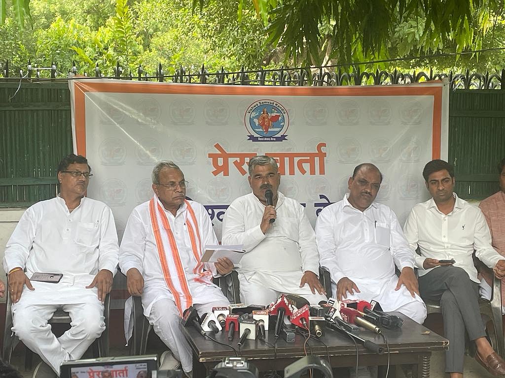 नूंह में तनाव: अनुमति नहीं मिलने के बाद भी यात्रा पर अड़ा विश्व हिंदू परिषद, VHP का ऐलान- यात्रा तो होकर रहेगी