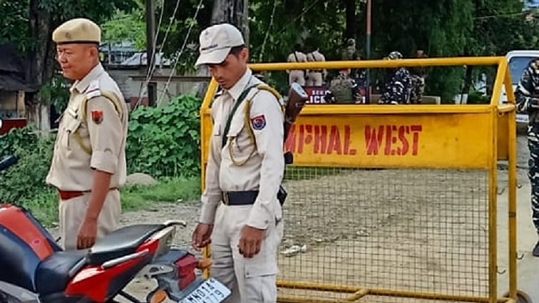 मणिपुर में आदिवासियों ने 2 प्रमुख राष्ट्रीय राजमार्ग पर फिर की नाकेबंदी