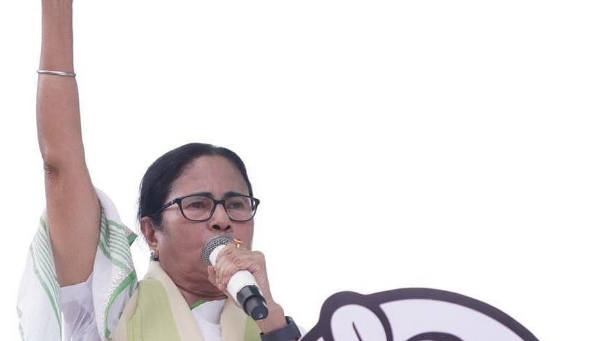 ममता बनर्जी का दावा- BJP इसी साल दिसंबर में करा सकती है लोकसभा चुनाव