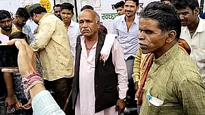 मध्य प्रदेशः विदिशा में दलित सरपंच नहीं फहरा पाया तिरंगा, जातिगत भेदभाव के कारण वंचित करने का आरोप लगाया