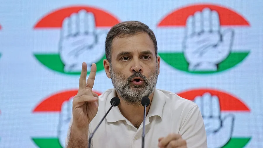 राहुल ने कहा- कुछ महीने पहले मैं मणिपुर गया था। मणिपुर के विचार को बीजेपी ने खत्म कर दिया है।
