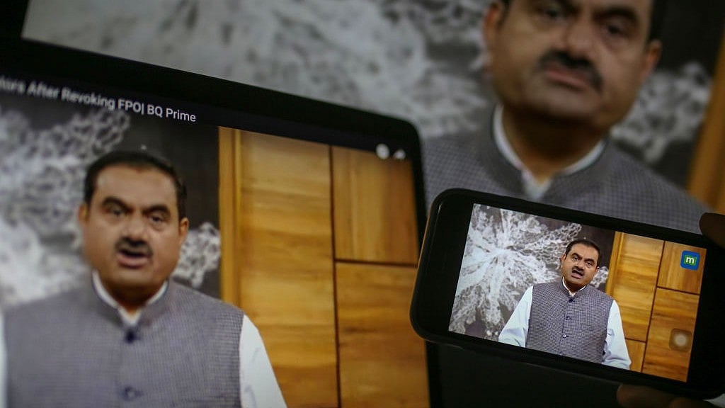 अडानी ग्रुप पर एक और खुलासे से हड़कंप, गुपचुप तरीके से शेयर खरीदकर लेनदेन का आरोप, धड़ाम हुए स्टॉक्स