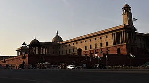 नई सरकार आएगी तो कैसे दिलाएगी देश पर हावी कुशासन, क्रूरता और धार्मिक कट्टरता से आजादी!