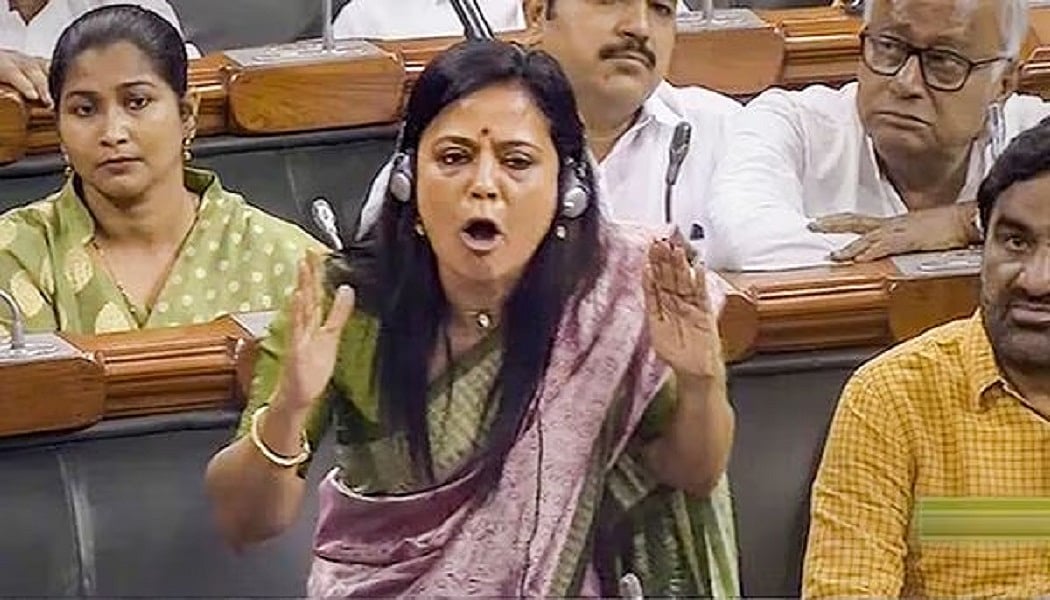 'मणिपुर पर चुप्पी साधी गई', महुआ मोइत्रा बोलीं- मोदी सरकार बताए किस राज्य में लूटे गए हजारों हथियार-लाखों गोलियां