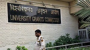 UGC ने 32 फर्जी विश्वविद्यालयों का किया खुलासा, दिल्ली में सबसे ज्यादा, कहीं आपका कॉलेज भी तो नहीं? देखें पूरी सूची
