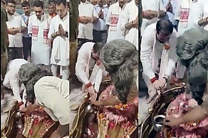 यूपीः योगी सरकार के मंत्री ने शिवलिंग के अरघे में धोया हाथ, लोगों ने लगाया धर्म के अपमान का आरोप, वीडियो वायरल