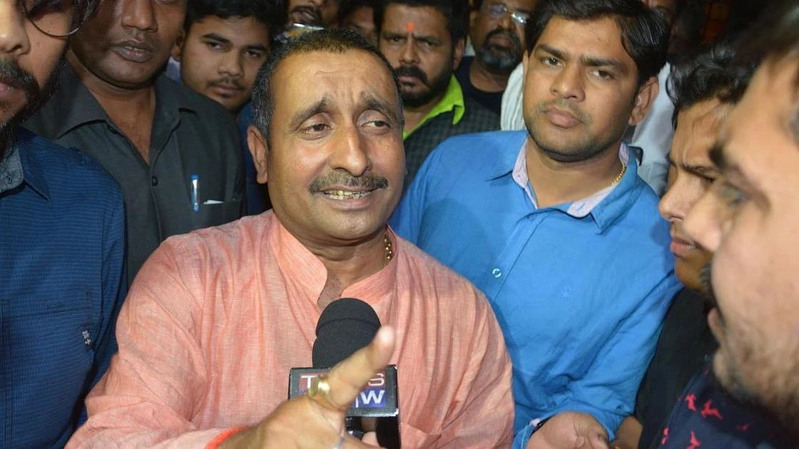 उन्नाव रेप पीड़िता की बहन ने दिल्ली में सेंगर के लोगों पर रेकी करने का आरोप लगाया