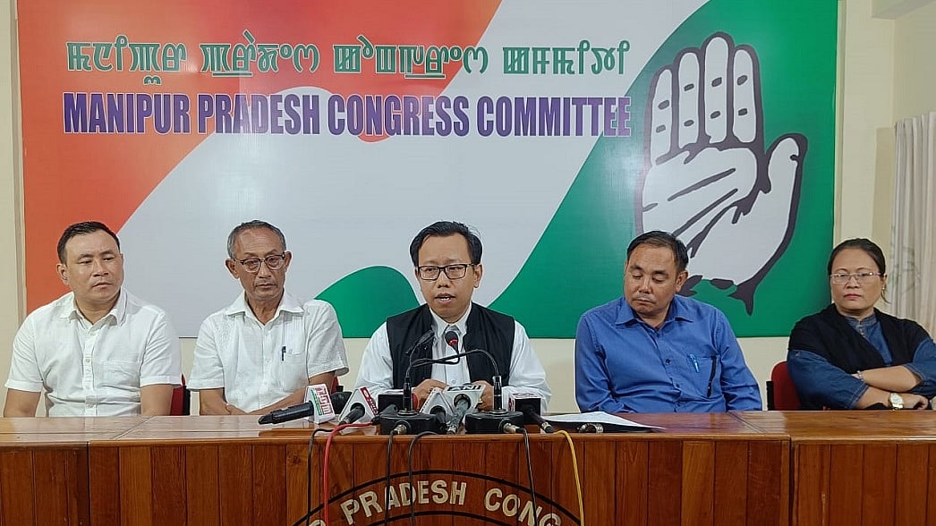 कांग्रेस ने पीएम मोदी के अब तक मणिपुर नहीं जाने पर फिर बोला हमला