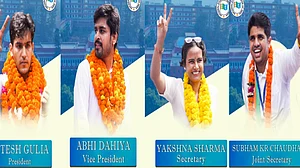 DUSU चुनाव के लिए NSUI ने उम्मीदवारों का किया ऐलान, हितेश गुलिया को बनाया अध्यक्ष पद का दावेदार
