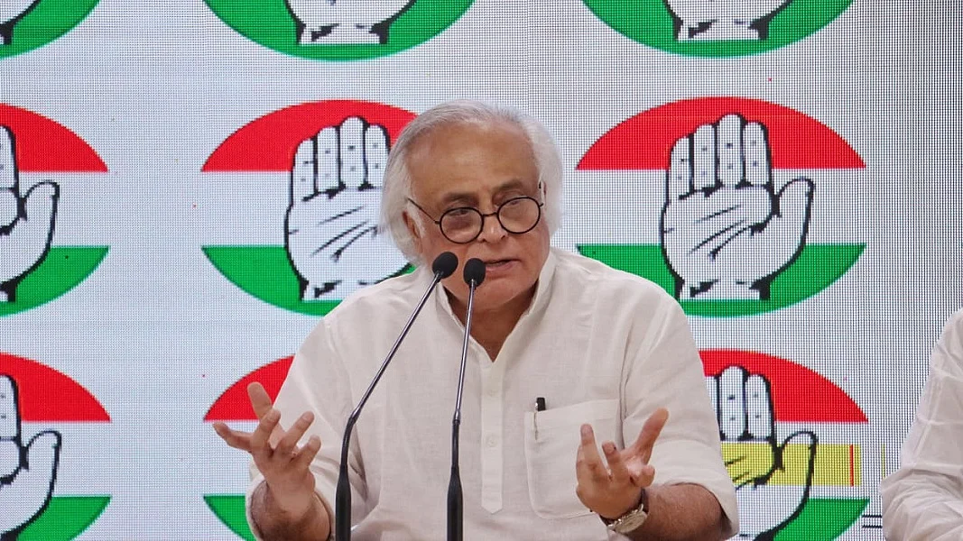 पीएम मोदी की स्तरहीन टिप्पणी पर कांग्रेस ने घेरा, कहा- जिस काम में माहिर, वही कर रहे हैं