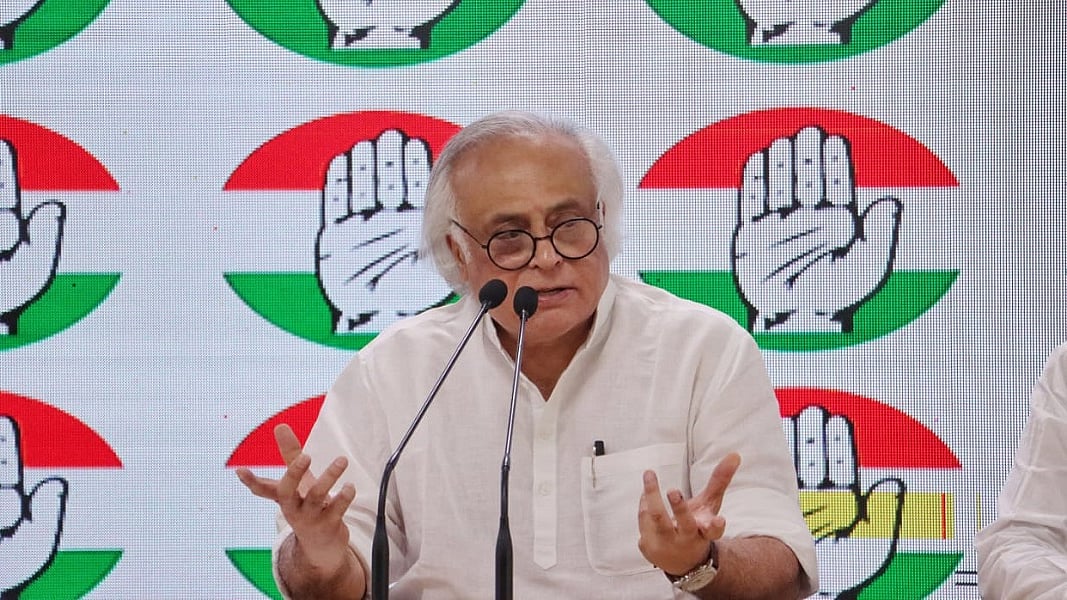 पीएम मोदी की स्तरहीन टिप्पणी पर कांग्रेस ने घेरा, कहा- जिस काम में माहिर, वही कर रहे हैं