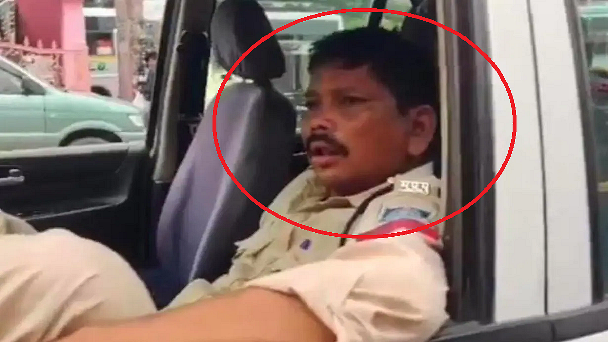 नशे में धुत कांस्टेबल।