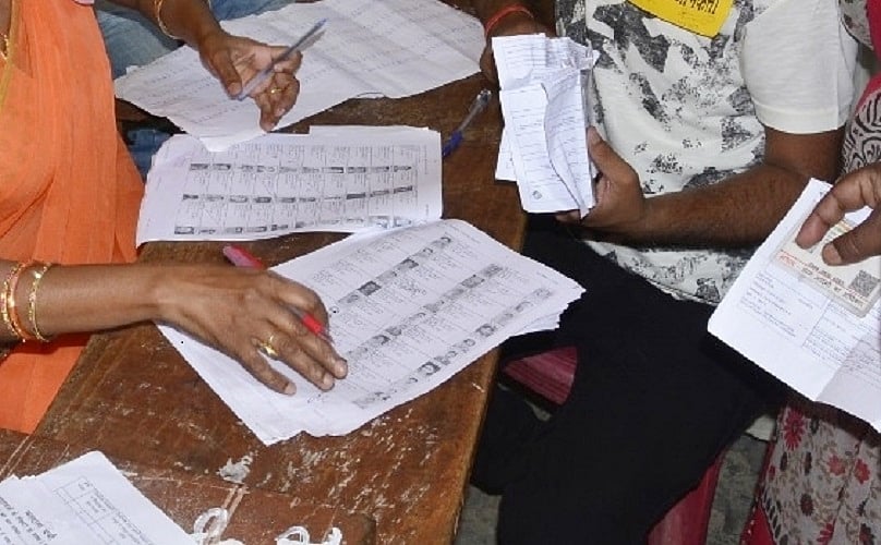 मध्य प्रदेश चुनाव 2018 में भी वोटर लिस्ट में थी भारी गड़बड़ी, चुनाव आयोग को हटाने पड़े थे करीब 27 लाख संदेहास्पद वोटर 