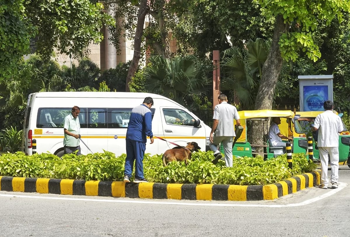 वीवीआईपी मेहमानों के आगमन को लेकर सुरक्षा व्यवस्था को भी कई स्तर का रखा गया है।