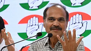 कांग्रेस नेता अधीर रंजन चौधरी का PM मोदी से अपील, 'काफिले से सड़क पर लोगों को हो रही परेशानी, कृपया ध्यान दें!'