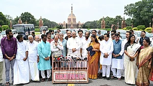 आकार पटेल का लेख: श्श्श...श्श्श...संसद के विशेष सत्र का एजेंडा खुफिया है