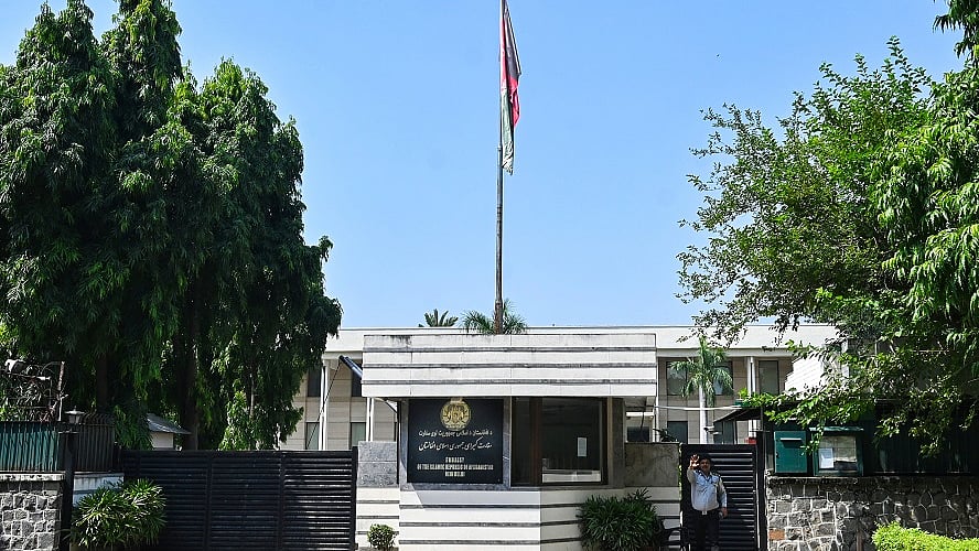 भारत में अफगानिस्तान दूतावास आज से बंद