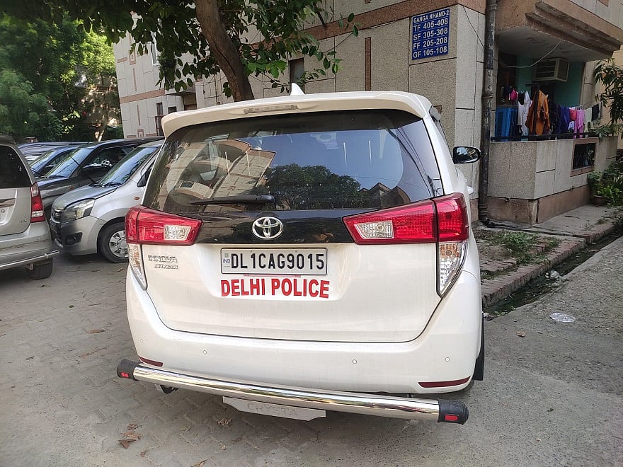 कांग्रेस ने पत्रकारों के घर छापोमारी पर उठाया सवाल, बताया सरकार की ध्यान भटकाने वाली रणनीति