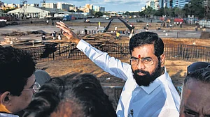 सियासी फायदे के लिए मुंबई में रावण दहन एक दिन पहले कराना चाहते हैं एकनाथ शिंदे, रामलीला आयोजकों पर सरकारी दबाव