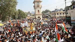 राजस्थान चुनावः सचिन पायलट ने टोंक से नामांकन दाखिल किया, रोड शो में हजारों समर्थकों का जनसैलाब उमड़ा