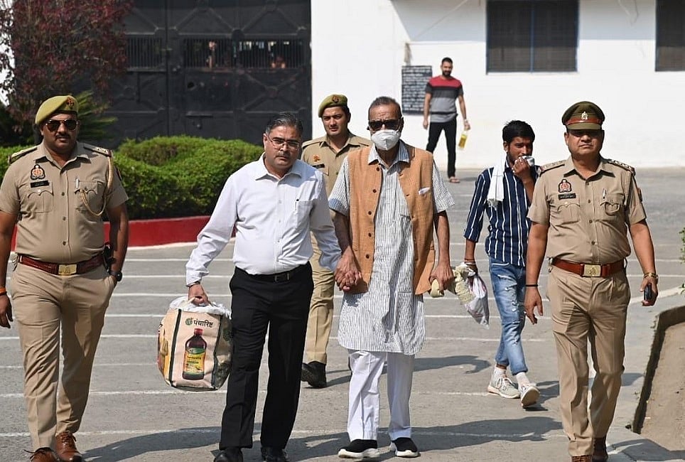 निठारी कांड का आरोपी मनिंदर सिंह पंढेर जेल से बाहर आया, हाईकोर्ट ने सबूतों के अभाव में किया था बरी