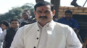 'महिलाओं का अपमान ही बीजेपी की पहचान',
नरोत्तम मिश्रा के 'हेमा मालिनी तक को नचवाने' वाले बयान पर कांग्रेस