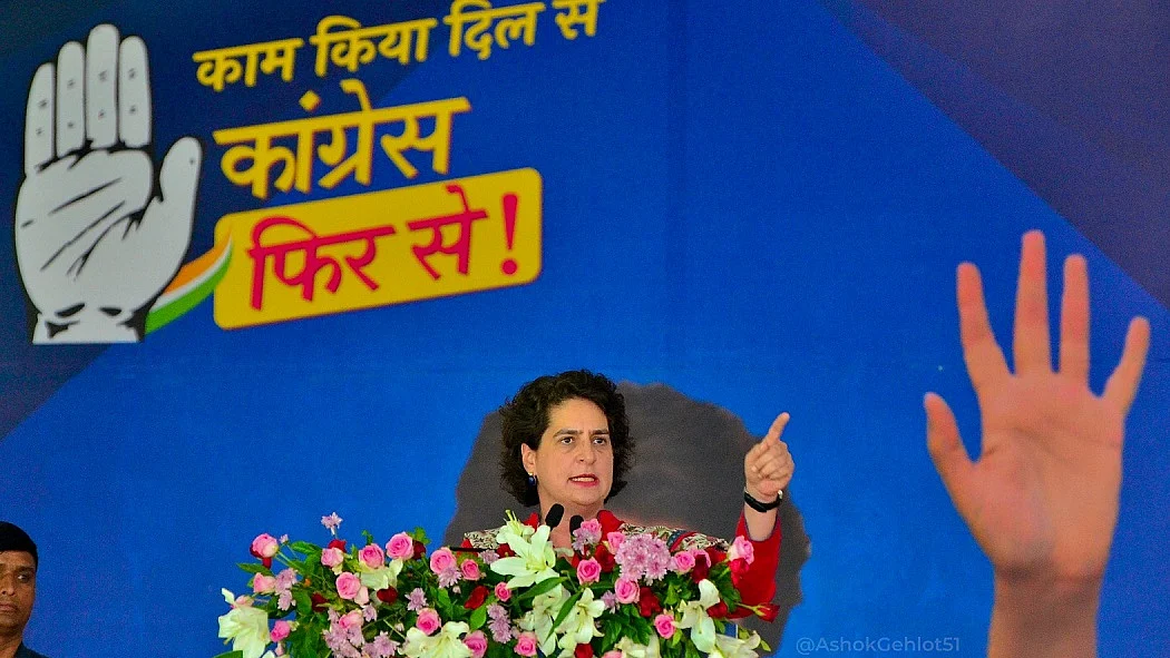 प्रियंका गांधी ने दौसा में पुरानी पेंशन पर केंद्र को घेरा, पूछा- हम दे सकते हैं तो BJP क्यों नहीं