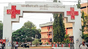 नांदेड़ के बाद छत्रपति संभाजीनगर के अस्पताल में 2 नवजात समेत 8 की मौत, शरद पवार ने बताया ‘काला धब्बा’