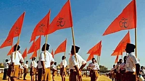 राम पुनियानी का लेखः 100 साल बाद भी गोलवलकर की विरासत की काली छाया में RSS, मूल एजेंडा में कोई बदलाव नहीं