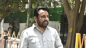 दिल्ली: AAP विधायक अमानतुल्लाह खान को राहत, राऊज एवेन्यू कोर्ट ने दी अग्रिम जमानत