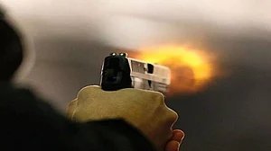 यूपी: देवरिया में खूनी संघर्ष, जमीन विवाद में 6 लोगों की गोली मारकर हत्या, इलाके में भारी पुलिस बल तैनात