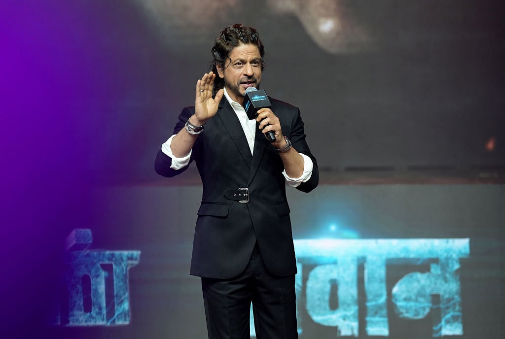 जन्मदिन विशेष: 58 साल के हुए शाहरुख खान,  कई यादगार फिल्में और डायलॉग, जो उन्हें बनाते हैं 'किंग'