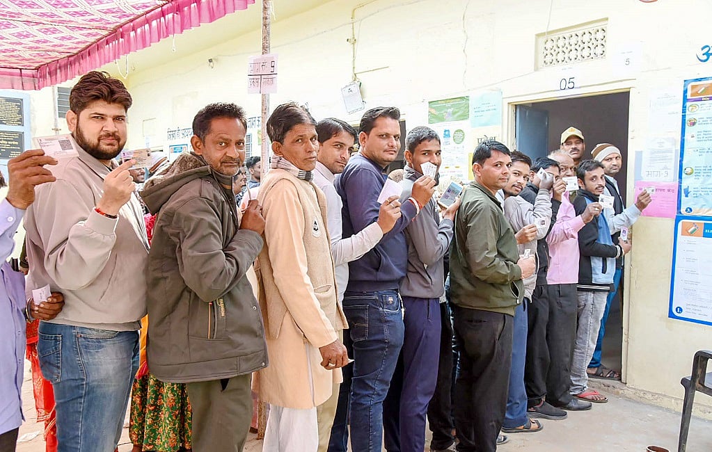 राजस्थान चुनाव में रिकॉर्ड 74.96 फीसदी मतदान, राजनीतिक दलों में संशय, लेकिन अपने पक्ष में उत्साह का दावा