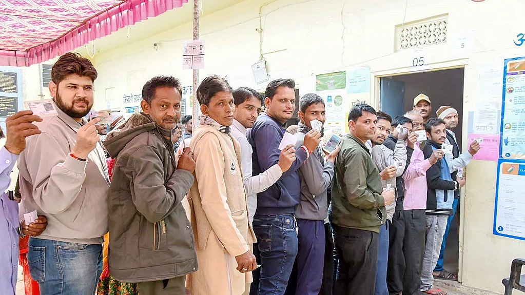 राजस्थान चुनाव में रिकॉर्ड 74.96 फीसदी मतदान, राजनीतिक दलों का अपने पक्ष में उत्साह का दावा