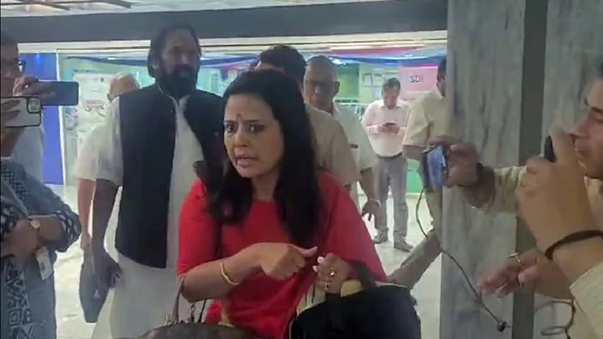 महुआ मोइत्रा ने एथिक्स पैनल बैठक की तारीख बदलने पर उठाए सवाल, विपक्ष की गैरहाजिरी का लाभ उठाने का लगाया आरोप