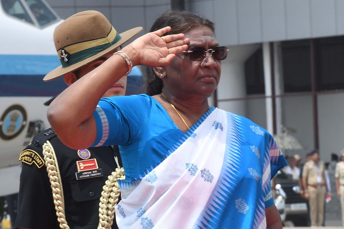 राष्ट्रपति ने सेना के मेजर को किया बर्खास्त, संवेदनशील जानकारी शेयर करने का आरोप, पटियाला पेग की भी हुई जांच
