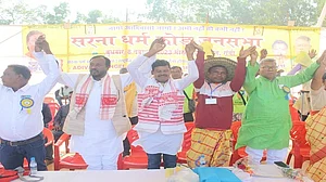 पीएम मोदी के झारखंड दौरे के दिन आत्मदाह का ऐलान करने वाले चार आदिवासी एक्टिविस्ट गिरफ्तार, जानें उनकी मांग