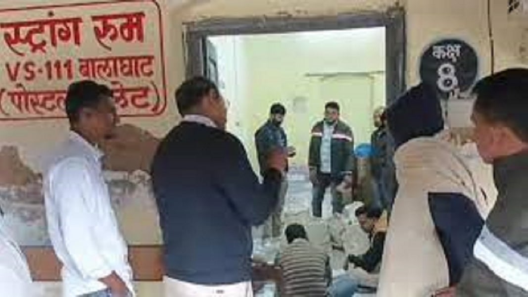 बालाघाट पोस्टल बैलेट मामले में अब SDM पर गाज, कांग्रेस ने कलेक्टर को बचाने की कोशिश बताया