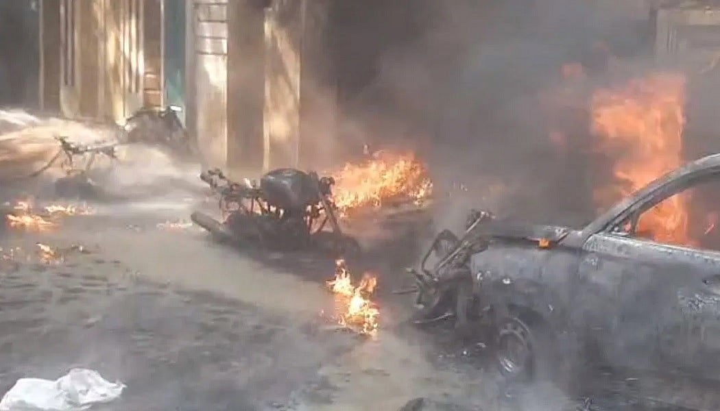 हैदराबाद में नामपल्ली इलाके में अपार्टमेंट में लगी भीषण आग, 9 लोगों की दर्दनाक मौत