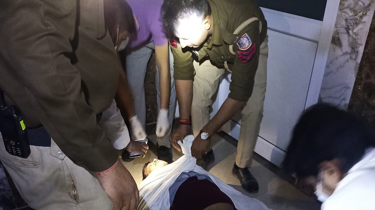 दिल्ली के अस्पताल में पानी की टंकी के अंदर करंट लगने से इंजीनियर और दो प्लंबर की मौत